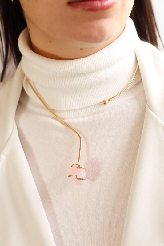 Choker Pedra Natural Quartzo Rosa Abraço Banho Ouro