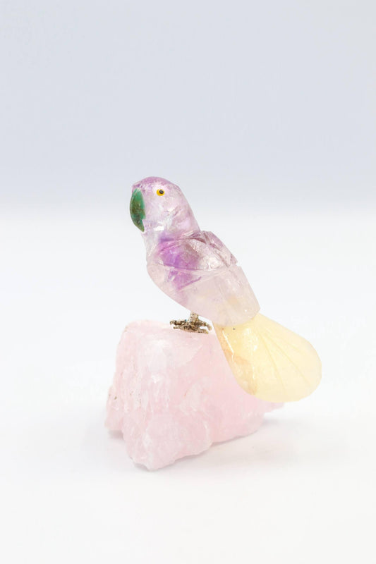 Arara Ametista na Base Quartzo Rosa