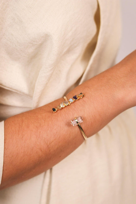 Bracelete Chakras com Ponta Biterminada Banho Ouro