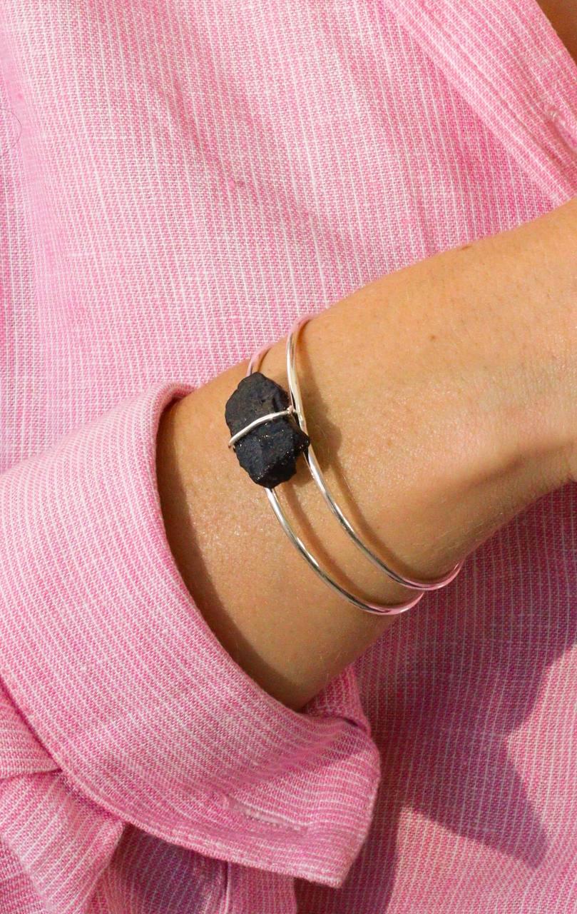 Bracelete Turmalina Negra Laços Banho Prata