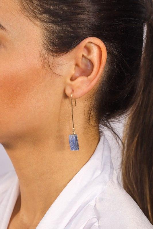 Brinco Cianita Azul Longo banhado Ouro