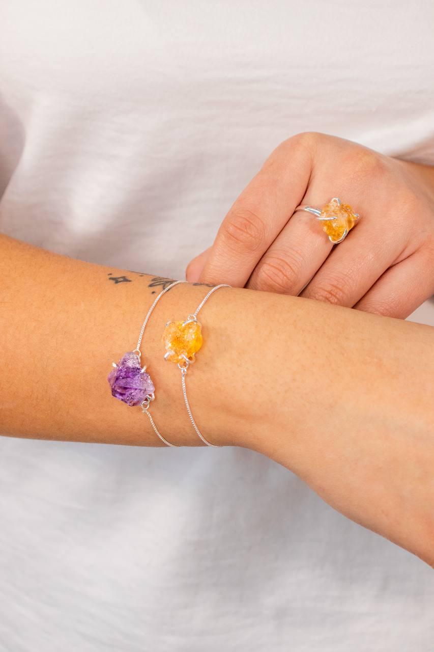 Pulseira Citrino Bruto com Garra Banhado Prata