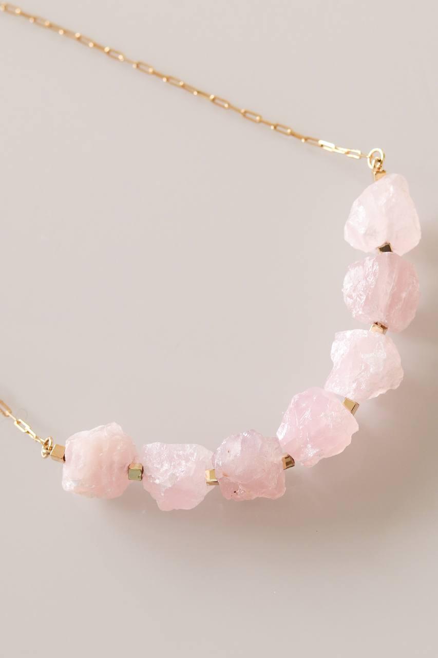 Colar Quartzo Rosa Bruto Banho Ouro