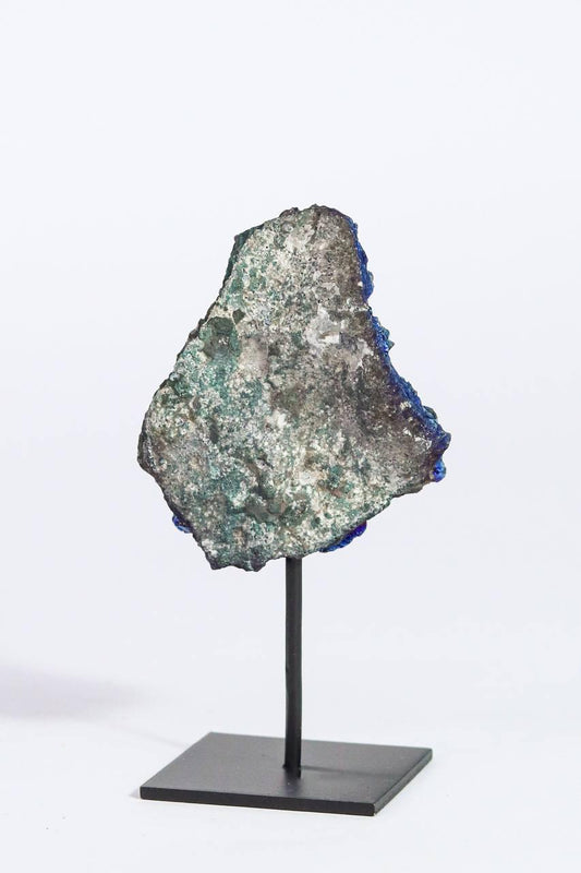 Drusa Quartzo Titânio Blue Pequena na Base Metal Preta