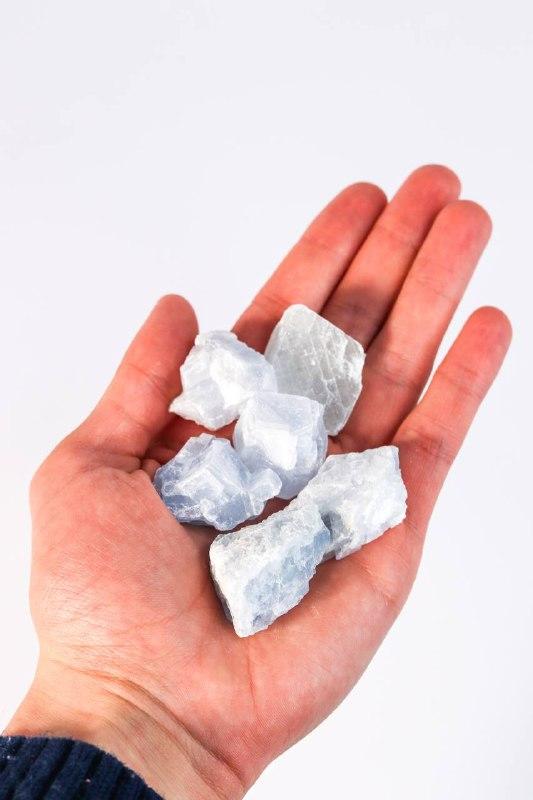 Pedra Calcita Azul bruta 15 a 29 gramas