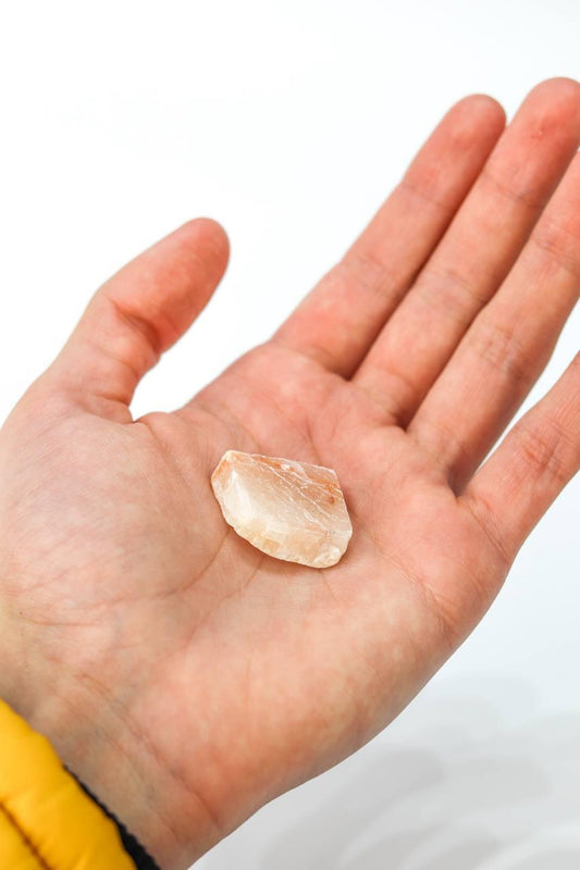 Pedra Calcita Ótica Vermelha 10 a 19 gramas