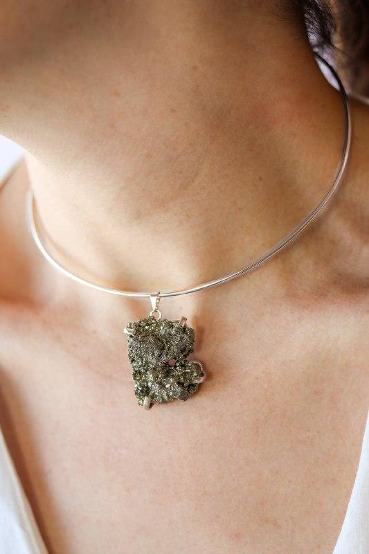 Choker Pirita Prosperar Banho Prata