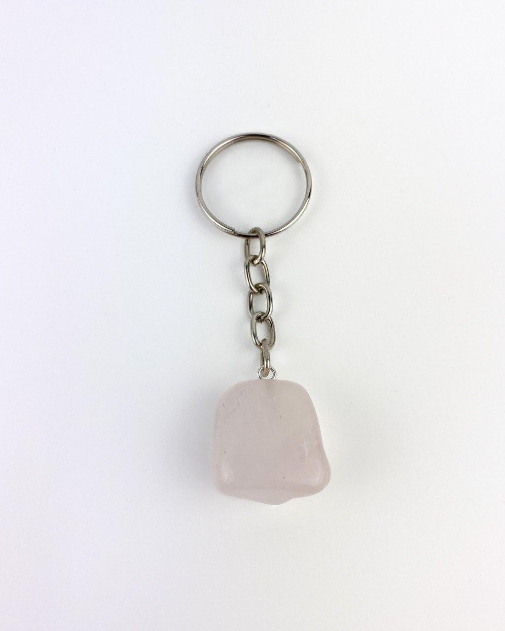 Chaveiro Quartzo Rosa rolado prateado