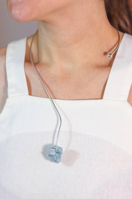 Choker Pedra Natural Água Marinha Essência Banho Prata