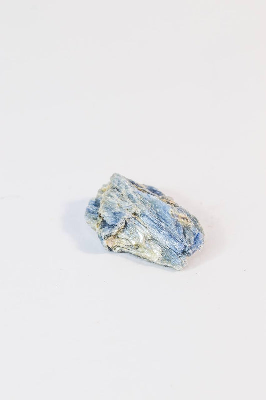 Pedra Cianita azul bruta 30 a 39 gramas