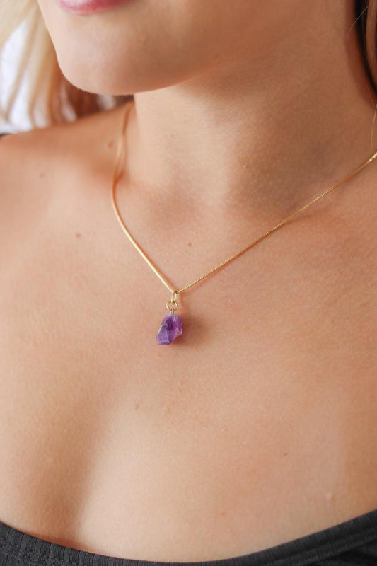 Colar Pedra Natural Ametista Conexão Singular banhada Ouro 18K