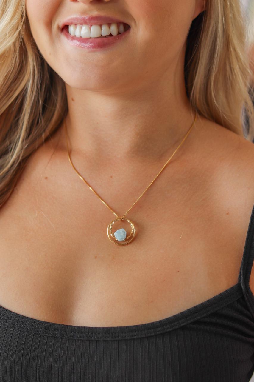 Colar Pedra Natural Água Marinha Conexão banhada Ouro 18k