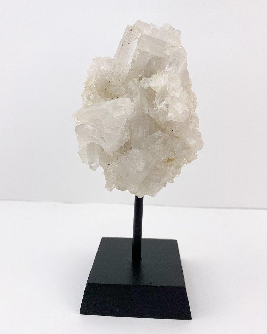 Drusa de Cristal na Base de Madeira Preta 468 gramas
