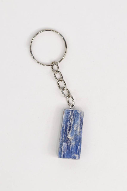 Chaveiro Cianita azul bruta prateado