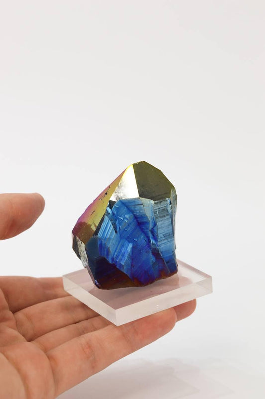 Ponta Quartzo Titânio Rainbow Bruta na Base Acrilica
