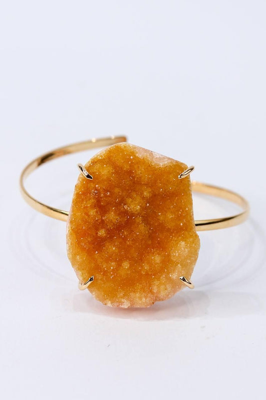 Bracelete Drusa Citrino Bruto com Garra Banho Ouro