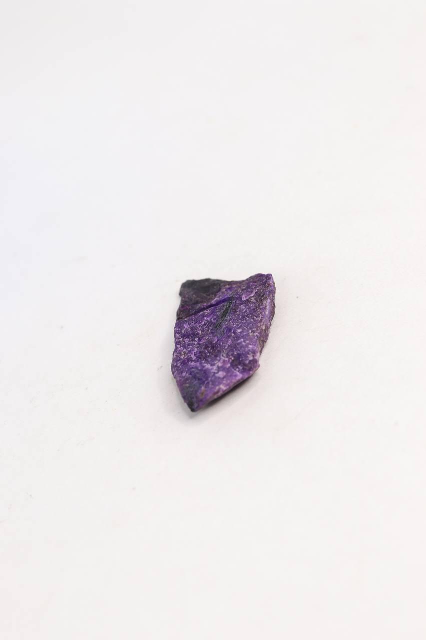 Pedra Sugilita Bruta 9 a 10 gramas
