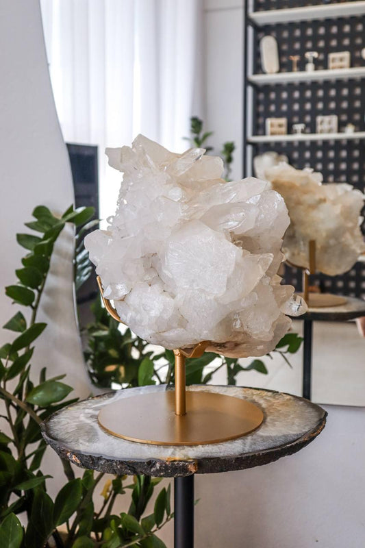 Drusa Cristal de Quartzo na Base Metal Dourada 7,060 KG