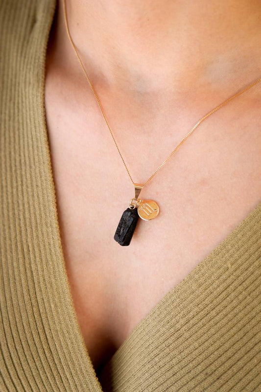 Colar Signo Escorpião - Pedra Turmalina Bruta banhado Ouro