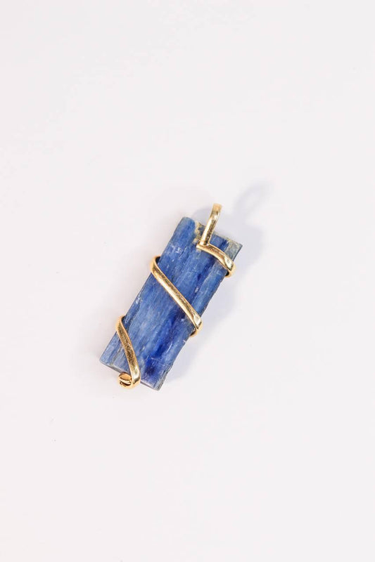 Pingente Cianita azul espiral banho ouro