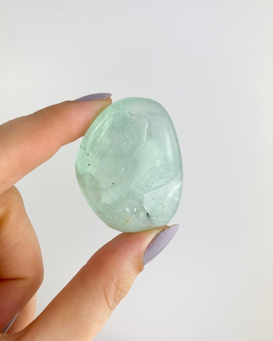 Pedra Fluorita Verde Forma Sabonete 55 a 60  gramas