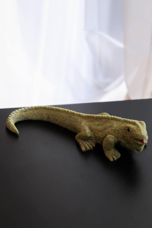 Iguana Serpentinita 405 gramas