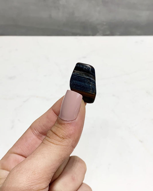 Pedra Olho de Falcão rolado 5 a 9 gramas
