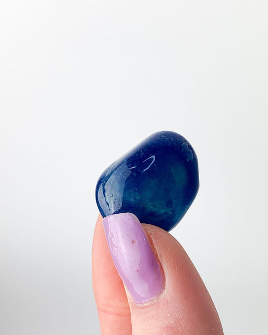 Pedra Ágata Azul Tingida Rolada 8 a 15 gramas