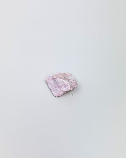 Pedra Tulita rosa bruta6 a 8 gramas