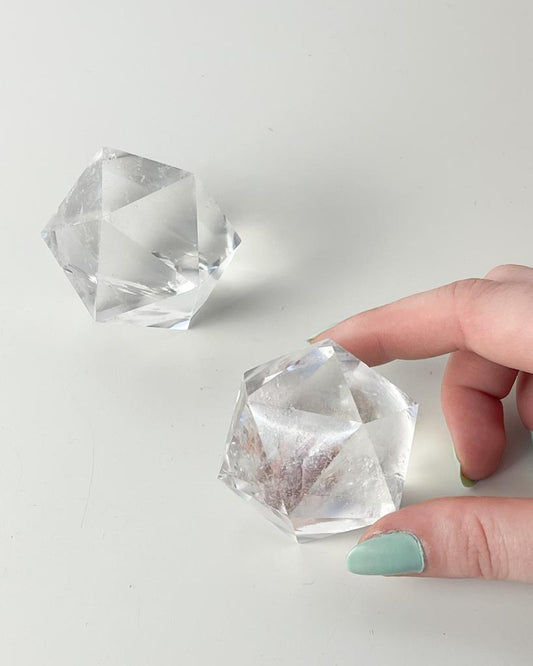 Icosaedro Cristal Quartzo 20 Lados 117 a 154 gramas aprox.