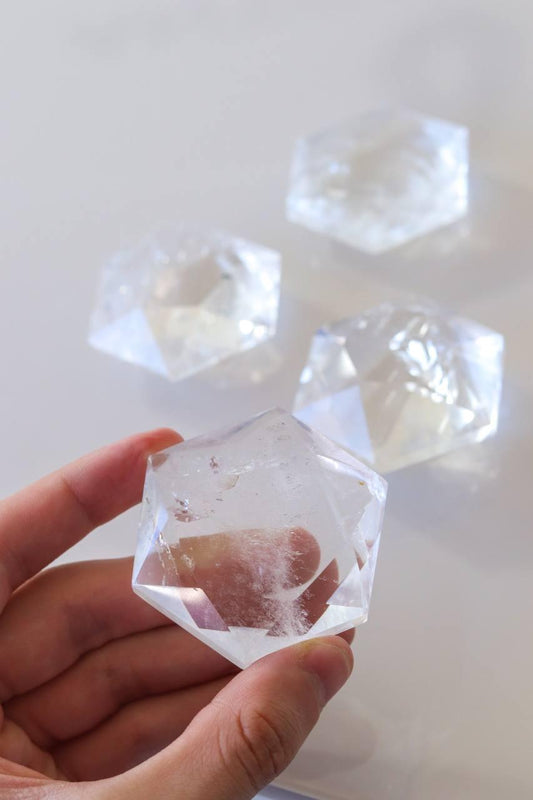 Estrela de David Cristal de Quartzo 69 a 93 Gramas