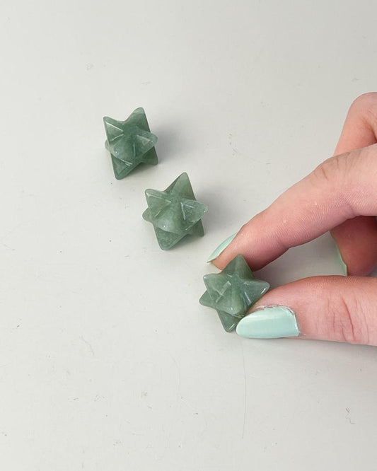 Merkaba Quartzo Verde 6 a 15 gramas aprox.