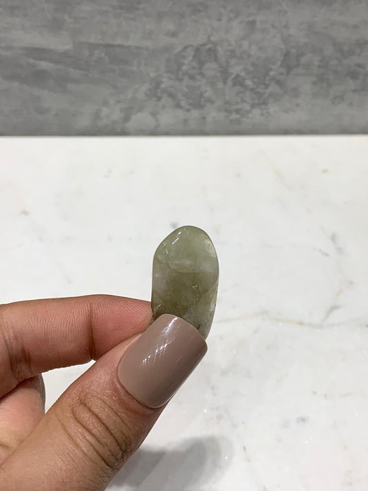 Pedra Prasiolita natural rolada-Ametista verde Amegreen 5 a 7 gramas