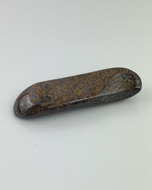 Bastão Massageador Bronzita entre 105 a 129 gramas