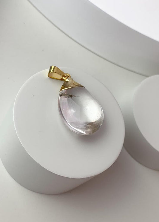 Pingente Cristal de Quartzo Gota Banho Ouro