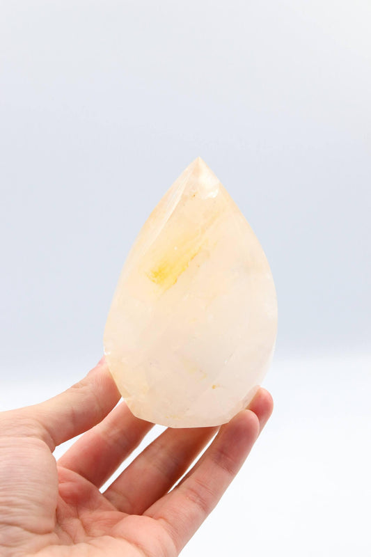 Pedra Cristal Quartzo Polido Forma Chama 430 gramas