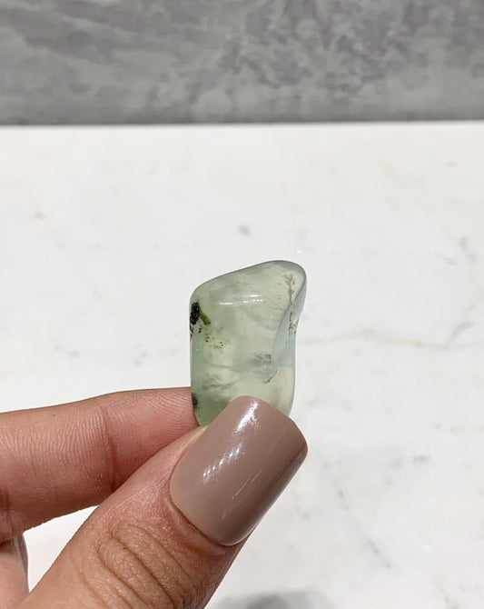 Pedra Phrenita de Mali rolada 9 a 11 gramas