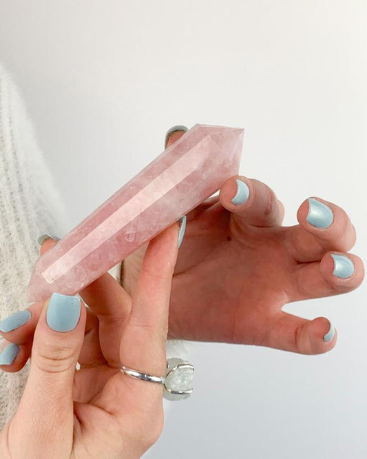 Bastão Massageador Quartzo Rosa Biterminado 105 a 115 gramas
