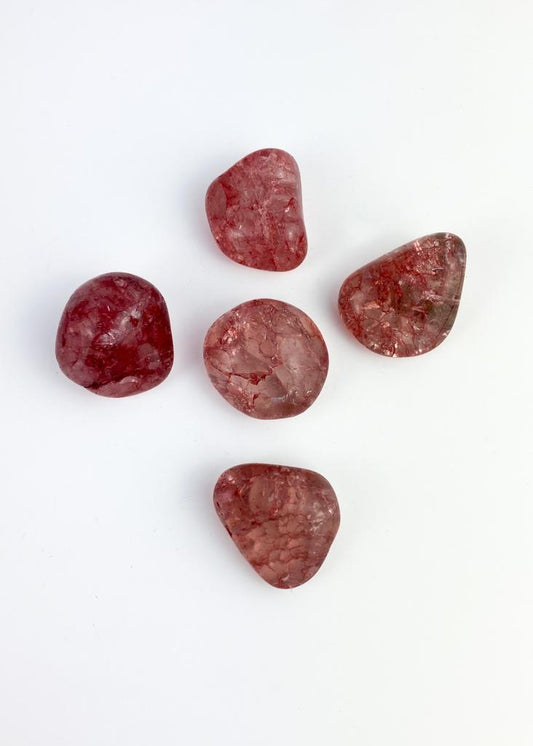 Pedra Quartzo Cristal Tingido Vermelho Rolado 10 a 16 gramas