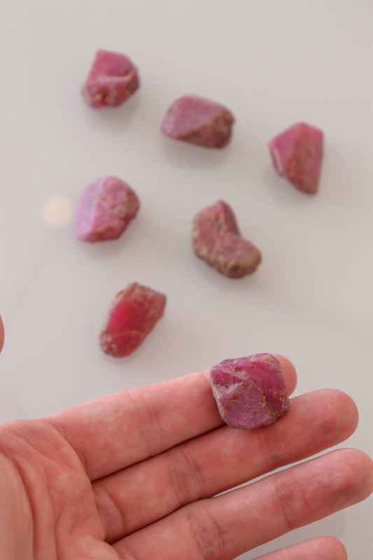 Pedra Rubi Bruto 10 a 16 gramas