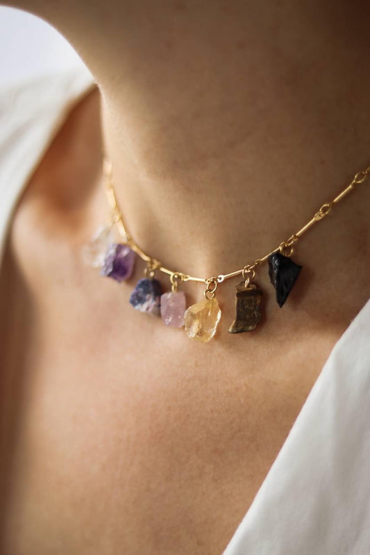 Colar Chakras Traços Banho Ouro