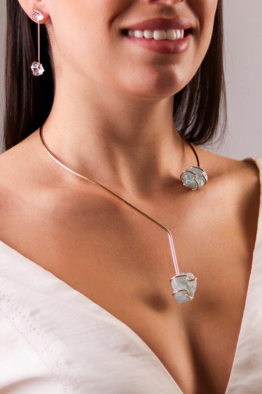 Choker Pedra Natural Água Marinha Abraço Banho Ouro