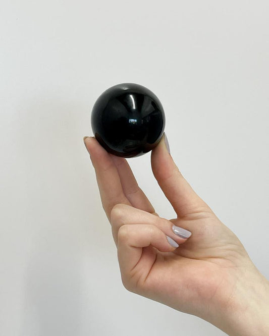 Bola Obsidiana Preta 5,0 5,2 cm aprox.