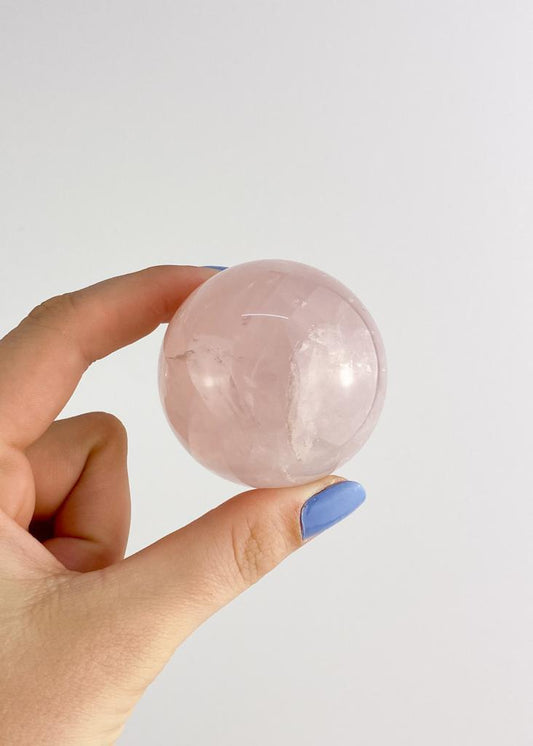 Bola Quartzo rosa 5,0 a 5,5 cm aprox.