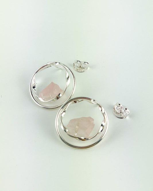 Brinco Pedra Natural Quartzo Rosa banhado Prata