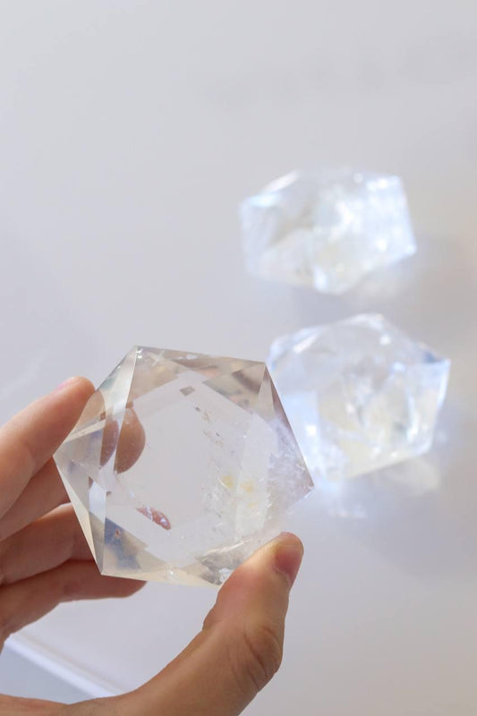 Estrela de Davi Cristal de Quartzo 118 a 121 Gramas