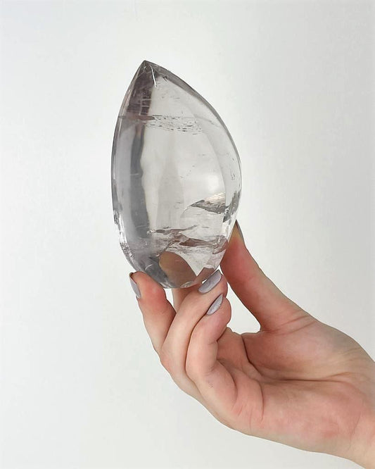 Pedra Cristal de Quartzo Forma Livre Polido 338 gramas aprox.