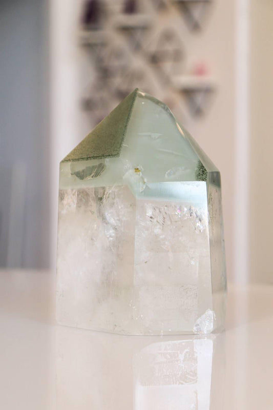 Ponta Polida Cristal Quartzo com Clorita Fantasma 1,050 Kg