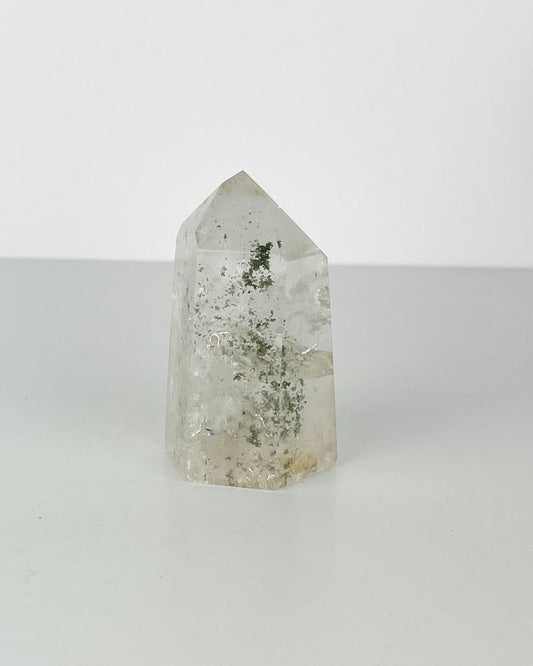 Ponta Polida Cristal Quartzo com Clorita 148 gramas