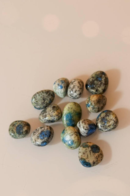 Pedra Azurita e Granito Rolada 6 a 8 gramas